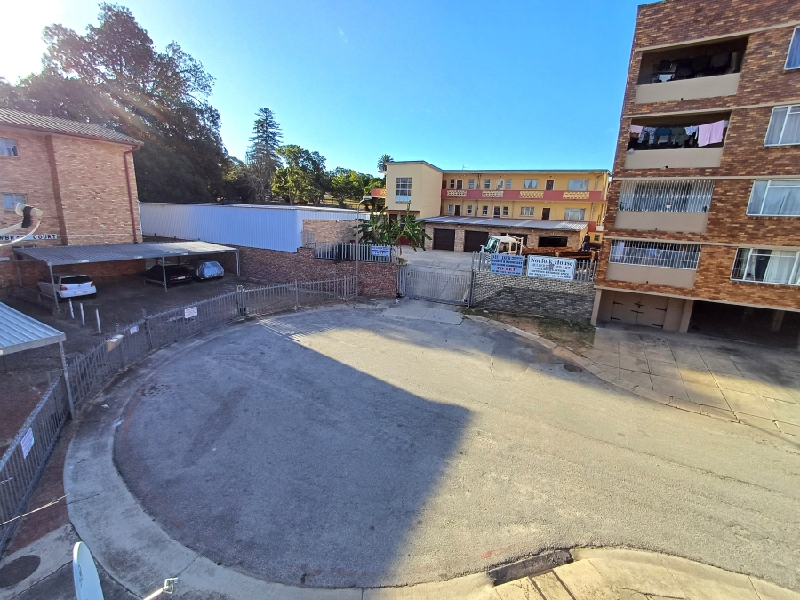 2 Bedroom Property for Sale in College Hill Eastern Cape